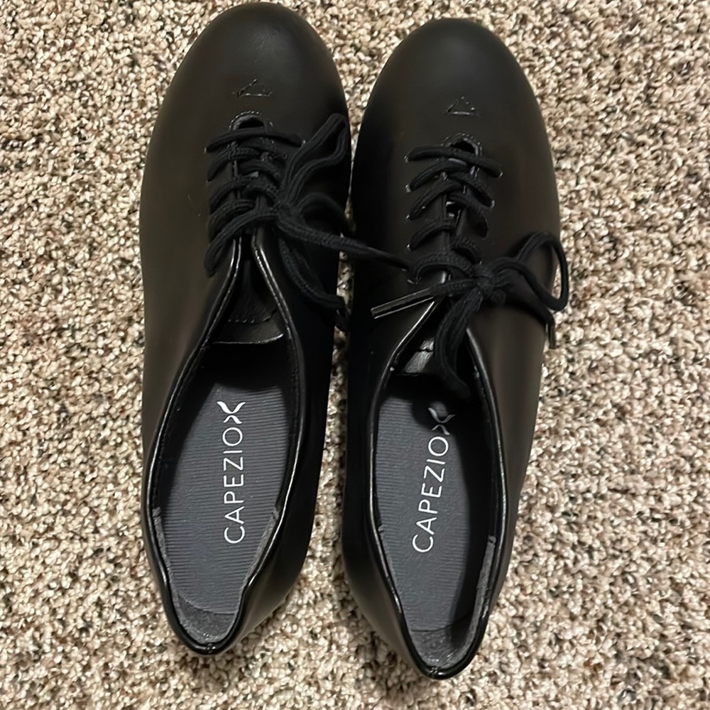 Tap shoe